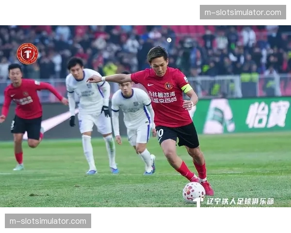 邦本宜裕反击致科尔多瓦伤 津门虎外援拦截时脚踝扭伤